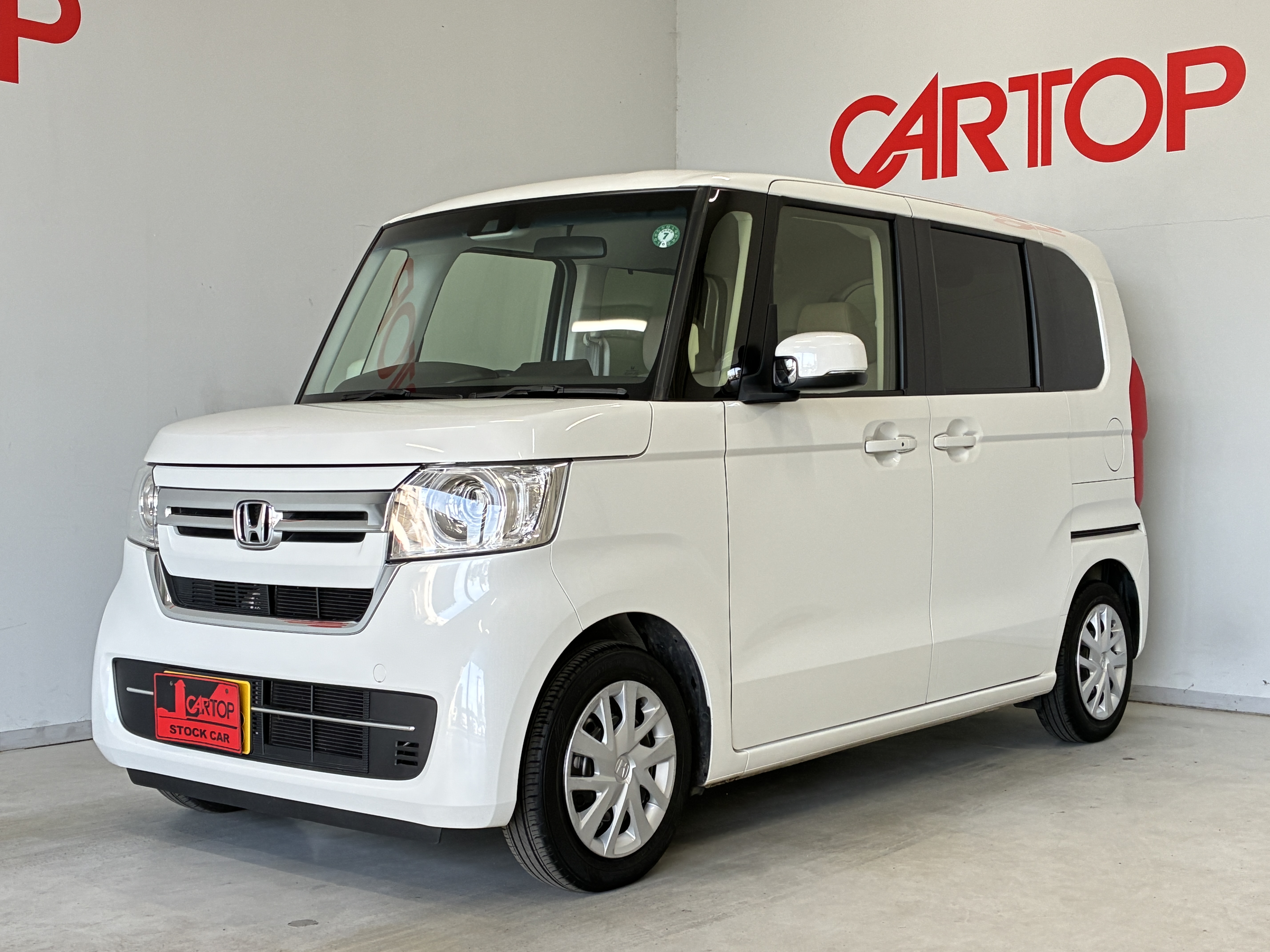 ホンダ N-BOX L　ナビ付