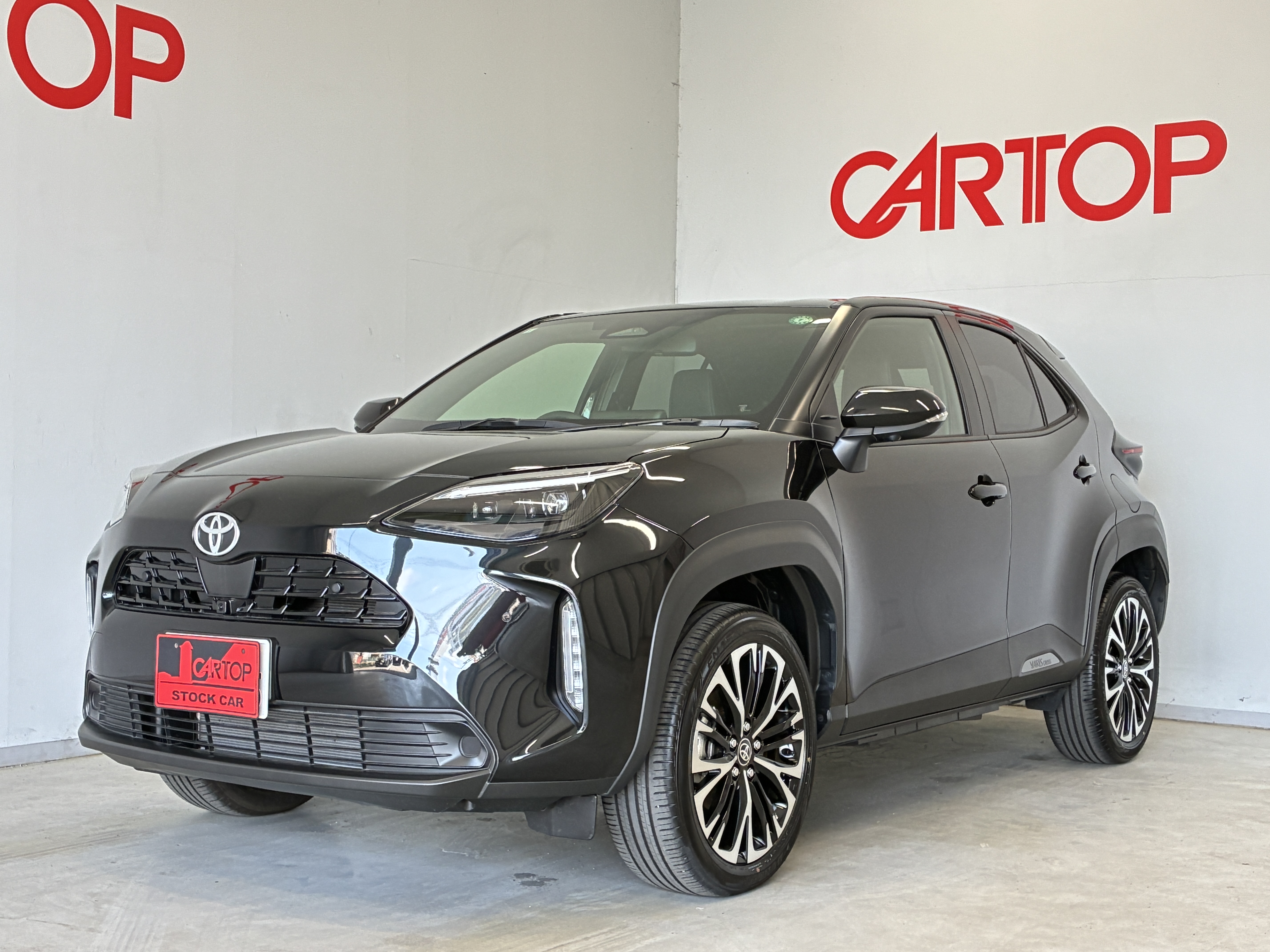 トヨタ ヤリスクロス ＨＹＢＲＩＤ　Ｚ　ナビ付