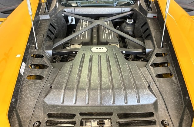 ランボルギーニウラカンLP580-2