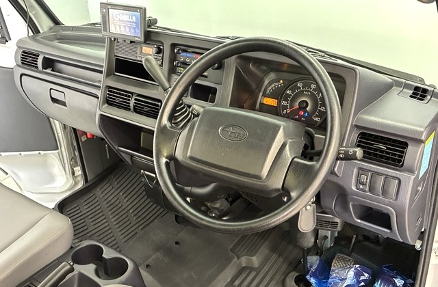 スバルサンバートラックTB