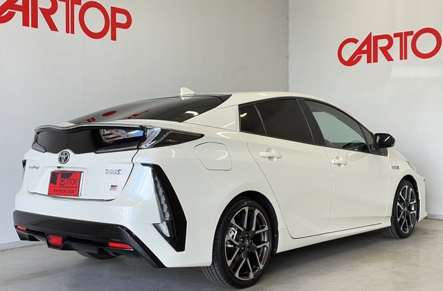 トヨタプリウスプラグインハイブリッドS GRスポーツ