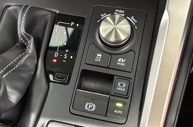 レクサスNX300h Iパッケージ