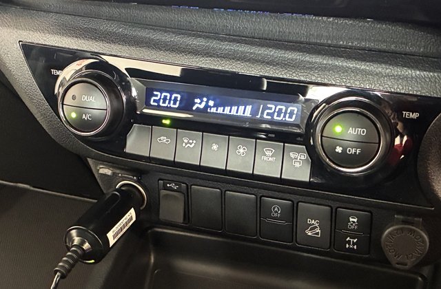 トヨタハイラックスZ GRスポーツ