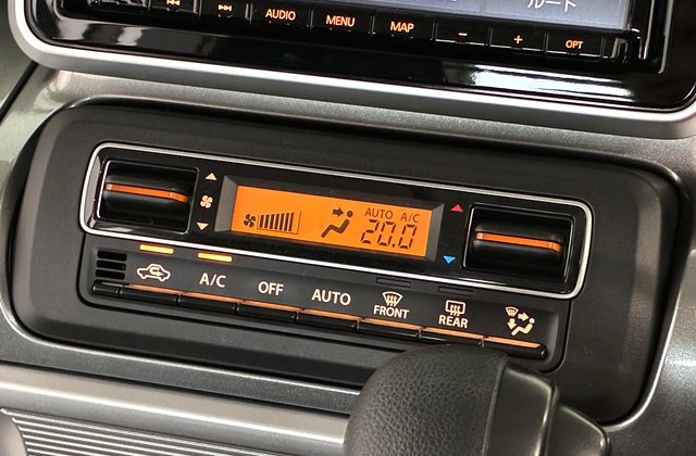 スズキスペーシアギアHYBRID XZ