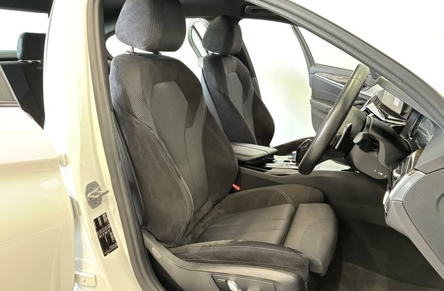 BMW5シリーズ523d Mスポーツ