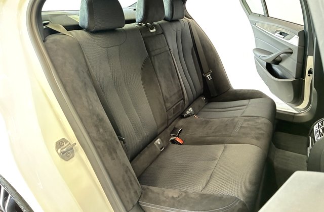 BMW5シリーズ523d Mスポーツ