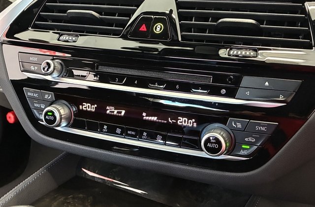 BMW5シリーズ523d Mスポーツ