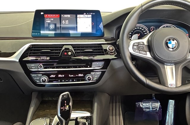 BMW5シリーズ523d Mスポーツ