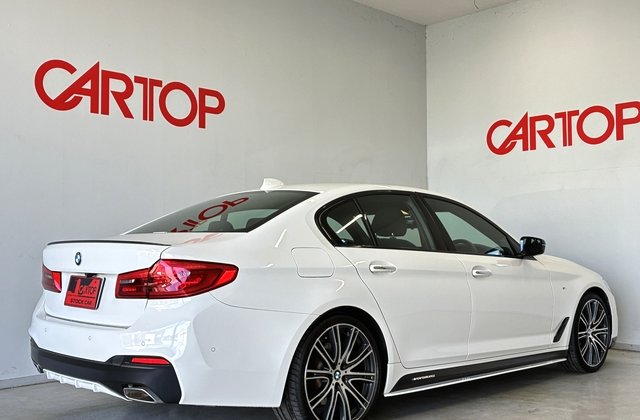 BMW5シリーズ523d Mスポーツ