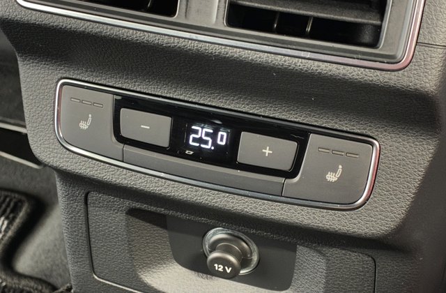 アウディQ5TDI クワトロスポーツ Sラインパッケージ