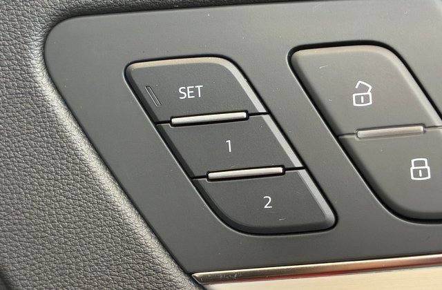 アウディQ5TDI クワトロスポーツ Sラインパッケージ