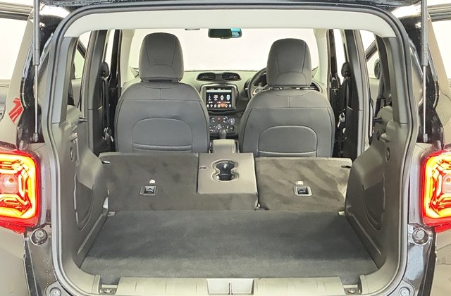 ジープレネゲードリミテッド