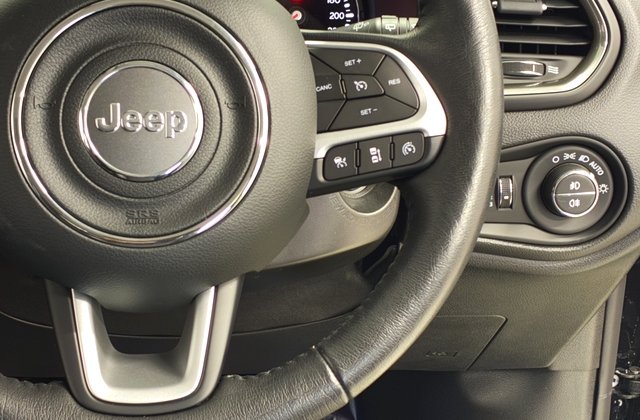 ジープレネゲードリミテッド