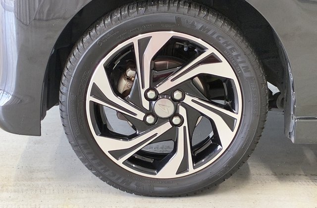 ダイハツムーヴカスタムRS ハイパーリミテッド SA III