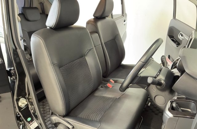 ダイハツムーヴカスタムRS ハイパーリミテッド SA III