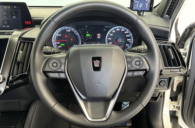 トヨタクラウンハイブリッドRS