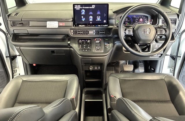 ホンダステップワゴンe:HEV スパーダ