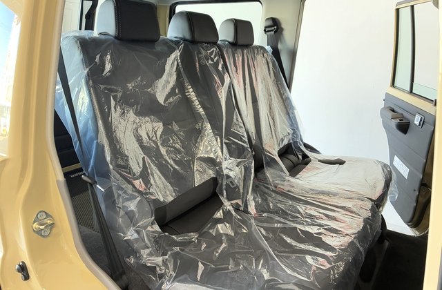 トヨタランドクルーザー70ワゴン AX