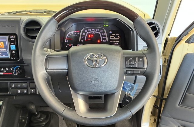 トヨタランドクルーザー70ワゴン AX