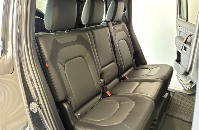 ランドローバーディフェンダー110アーバンナイト’22