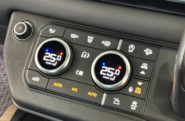 ランドローバーディフェンダー110アーバンナイト’22