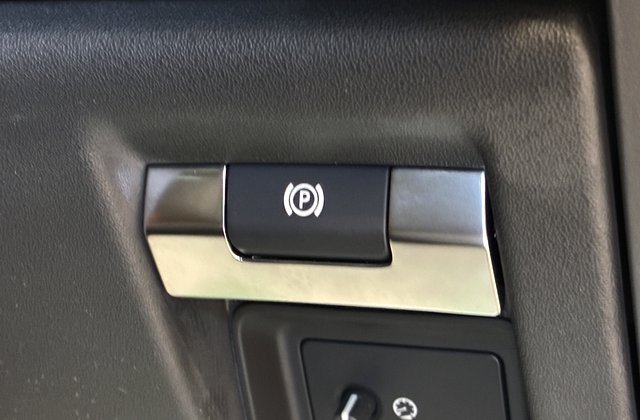 ランドローバーディフェンダー110アーバンナイト’22