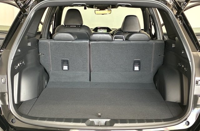 スバルフォレスターSTIスポーツ ブラックインテリアセレクション