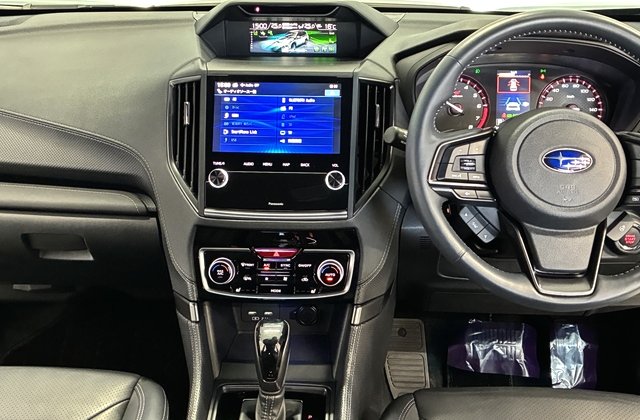 スバルフォレスターSTIスポーツ ブラックインテリアセレクション