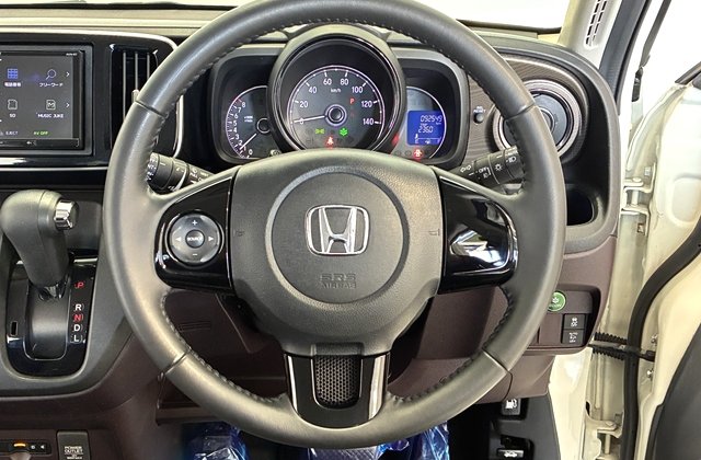 ホンダN-ONEプレミアム