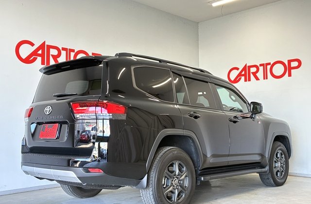 トヨタランドクルーザーGRスポーツ