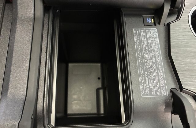 トヨタランドクルーザーGRスポーツ