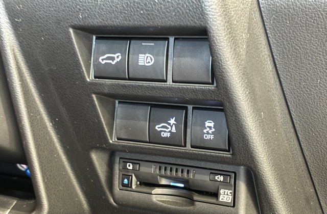 トヨタランドクルーザーGRスポーツ