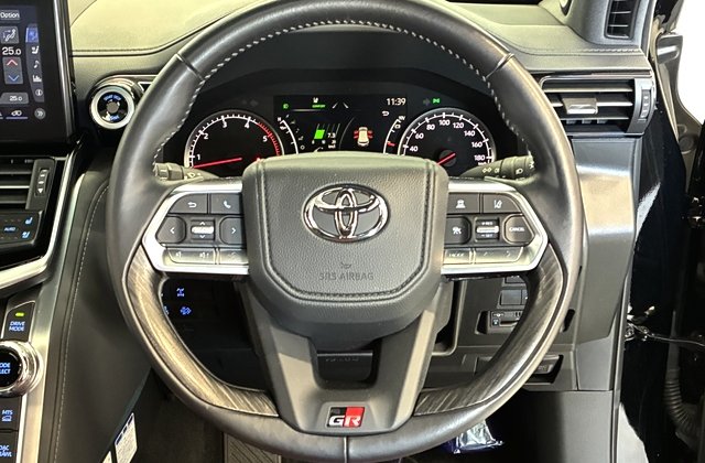 トヨタランドクルーザーGRスポーツ