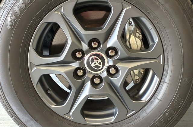 トヨタランドクルーザーGRスポーツ