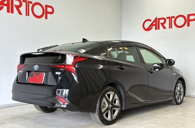 トヨタプリウスSツーリングセレクション