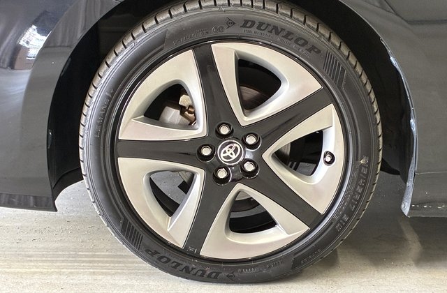 トヨタプリウスSツーリングセレクション