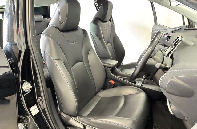 トヨタプリウスSツーリングセレクション