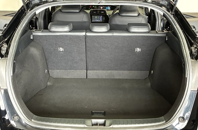 トヨタプリウスSツーリングセレクション