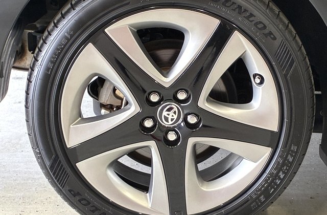 トヨタプリウスSツーリングセレクション