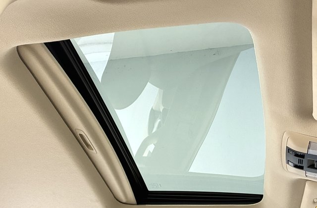 トヨタランドクルーザープラドTX Lパッケージ