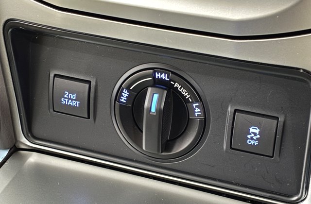 トヨタランドクルーザープラドTX Lパッケージ