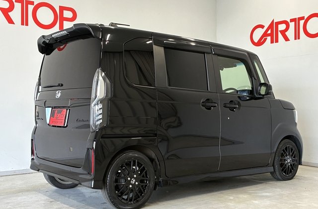 ホンダN-BOXカスタムLターボ スタイル+ブラック