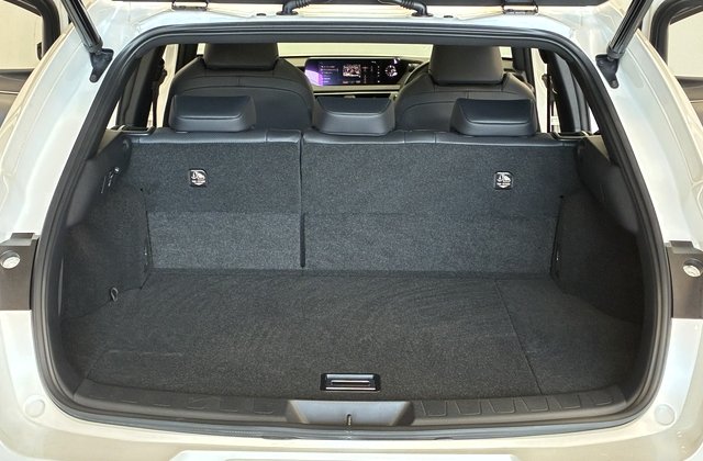 レクサスUX250h バージョンL 4WD