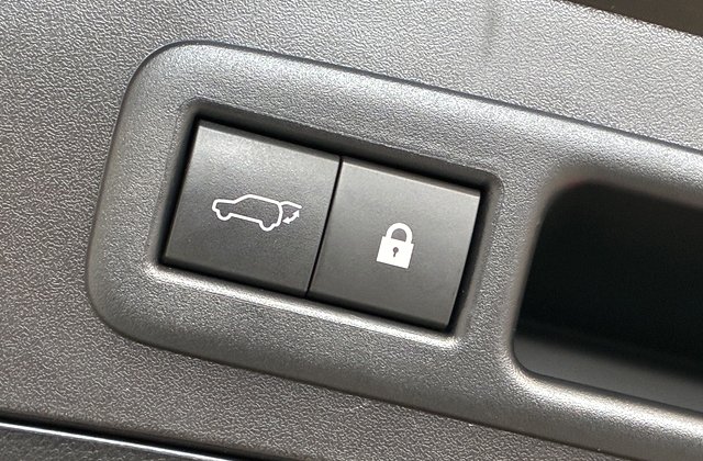 レクサスUX250h バージョンL 4WD