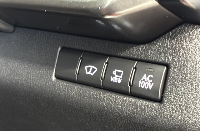 レクサスUX250h バージョンL 4WD