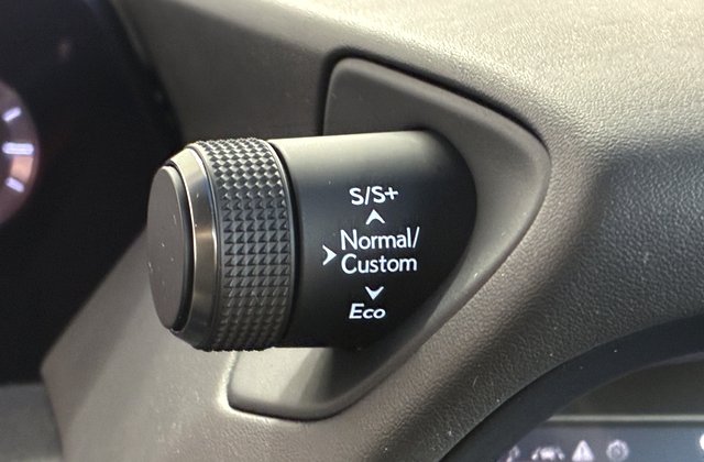 レクサスUX250h バージョンL 4WD