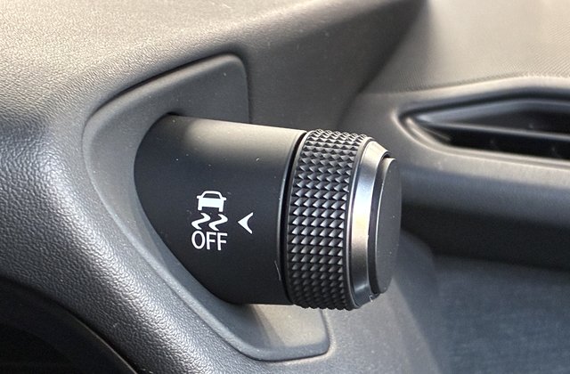 レクサスUX250h バージョンL 4WD