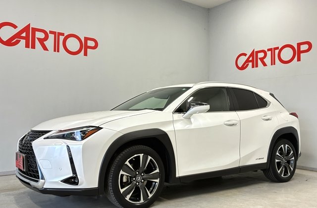 レクサスUX250h バージョンL 4WD