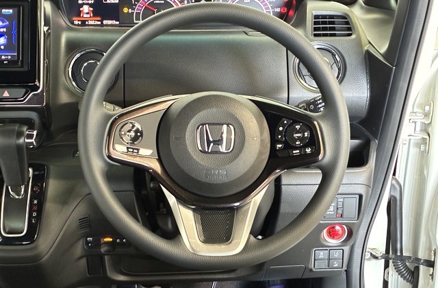 ホンダN-BOXカスタムG L