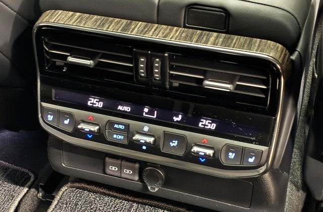 トヨタランドクルーザーZX